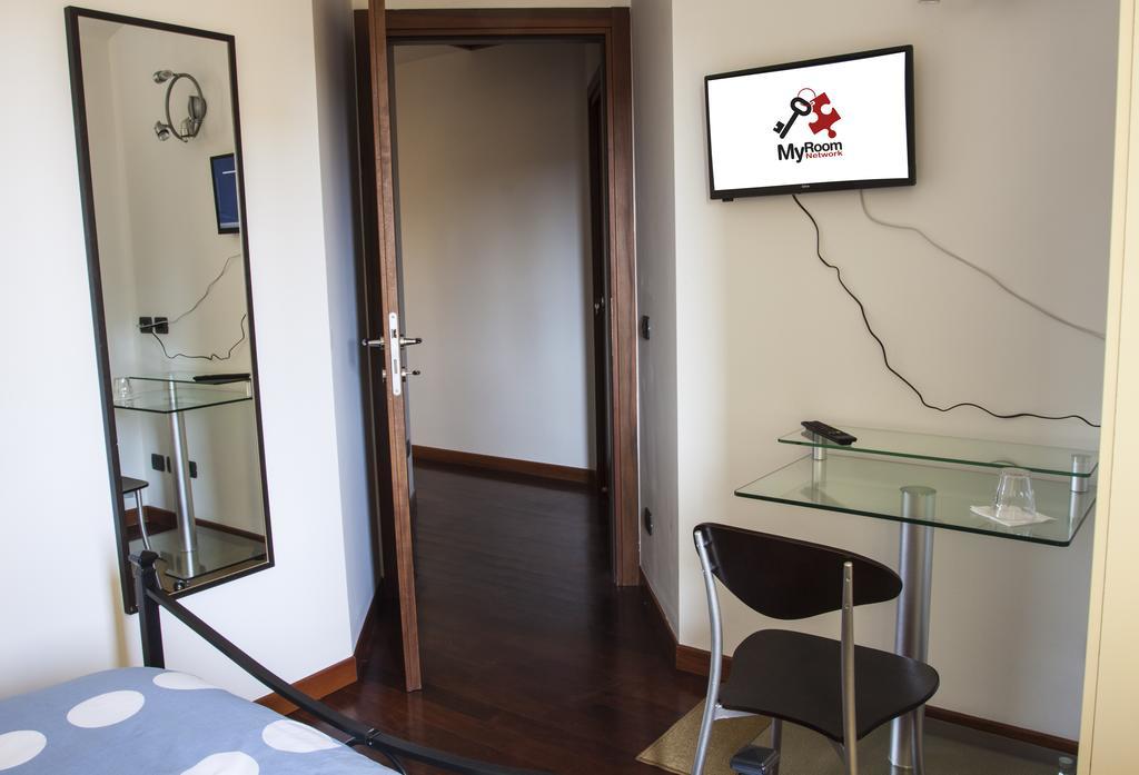 Myroom Guest House 베르가모 외부 사진
